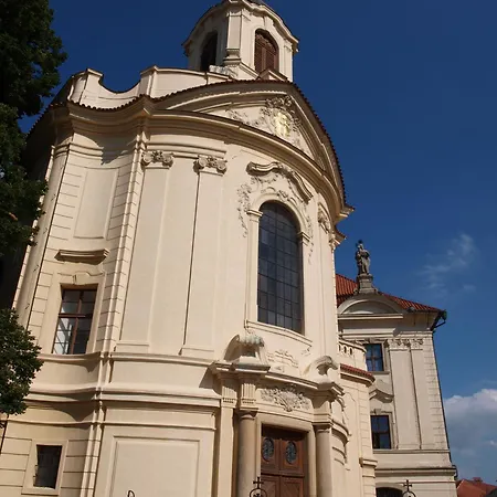 U Zvonu 3* Кутна-Гора