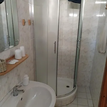 U Zvonu 3* 쿤타호라