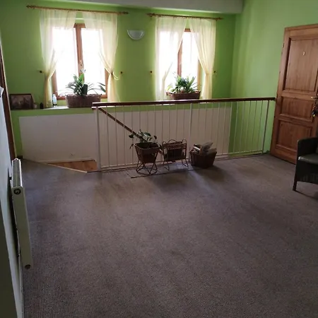 U Zvonu Hotel