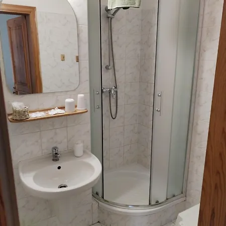 U Zvonu Hotel