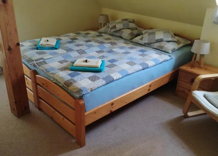 U Zvonu فندق كوتنا هورا